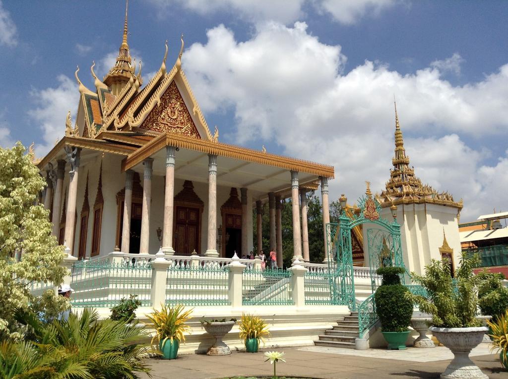 Le Grand Palais Boutique Hotel Phnom Penh Exterior foto