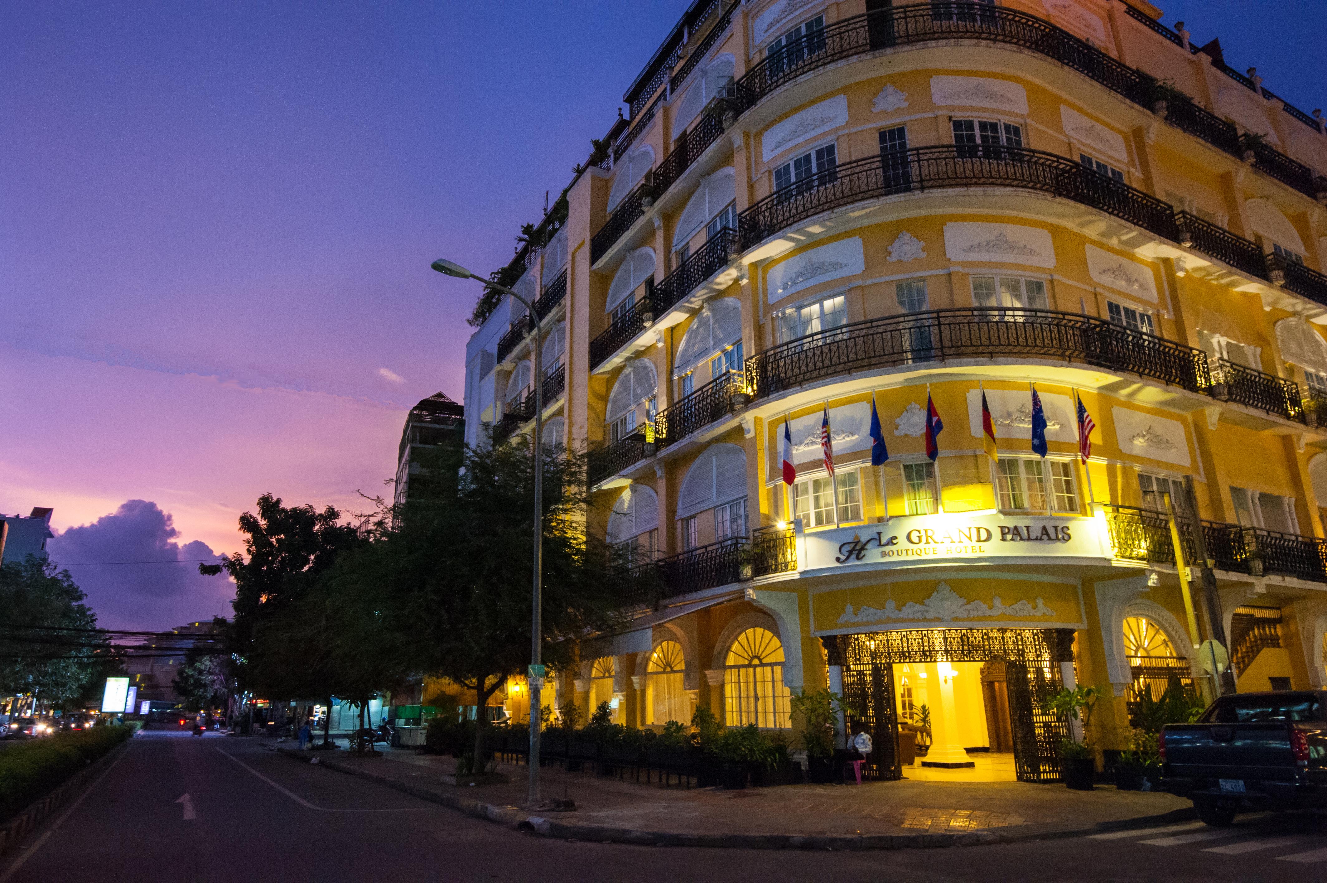 Le Grand Palais Boutique Hotel Phnom Penh Exterior foto